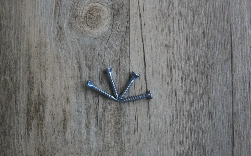 Screws supplied for mounting a wall corner guard