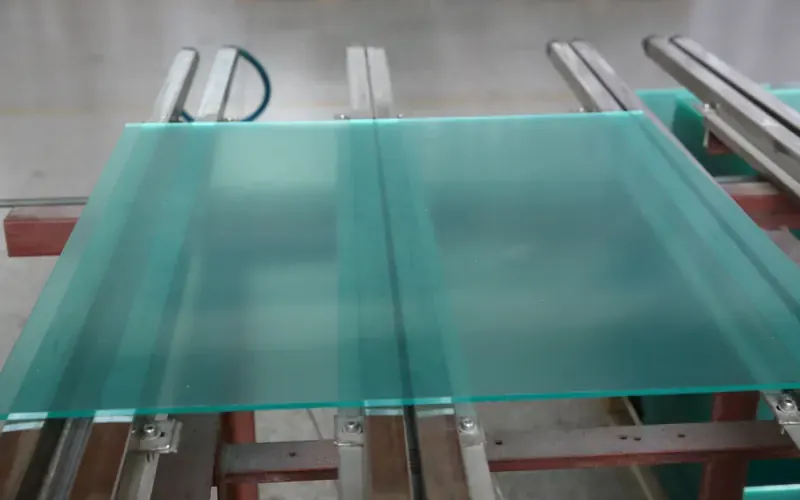 Thermoforming and bending an acrylic part