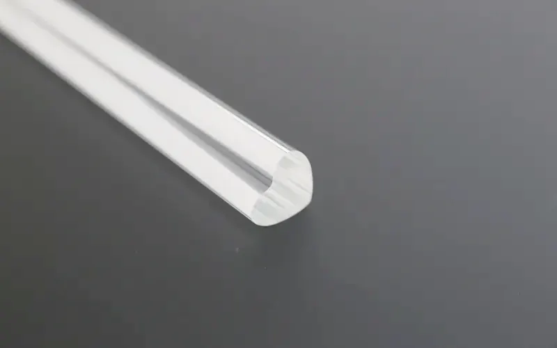 Clear acrylic round rod with a flat cut end